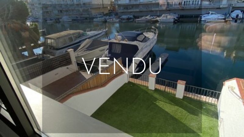 photographie terrasse maison sur canal marina EMPURIABRAVA espagne Costa Brava vendu