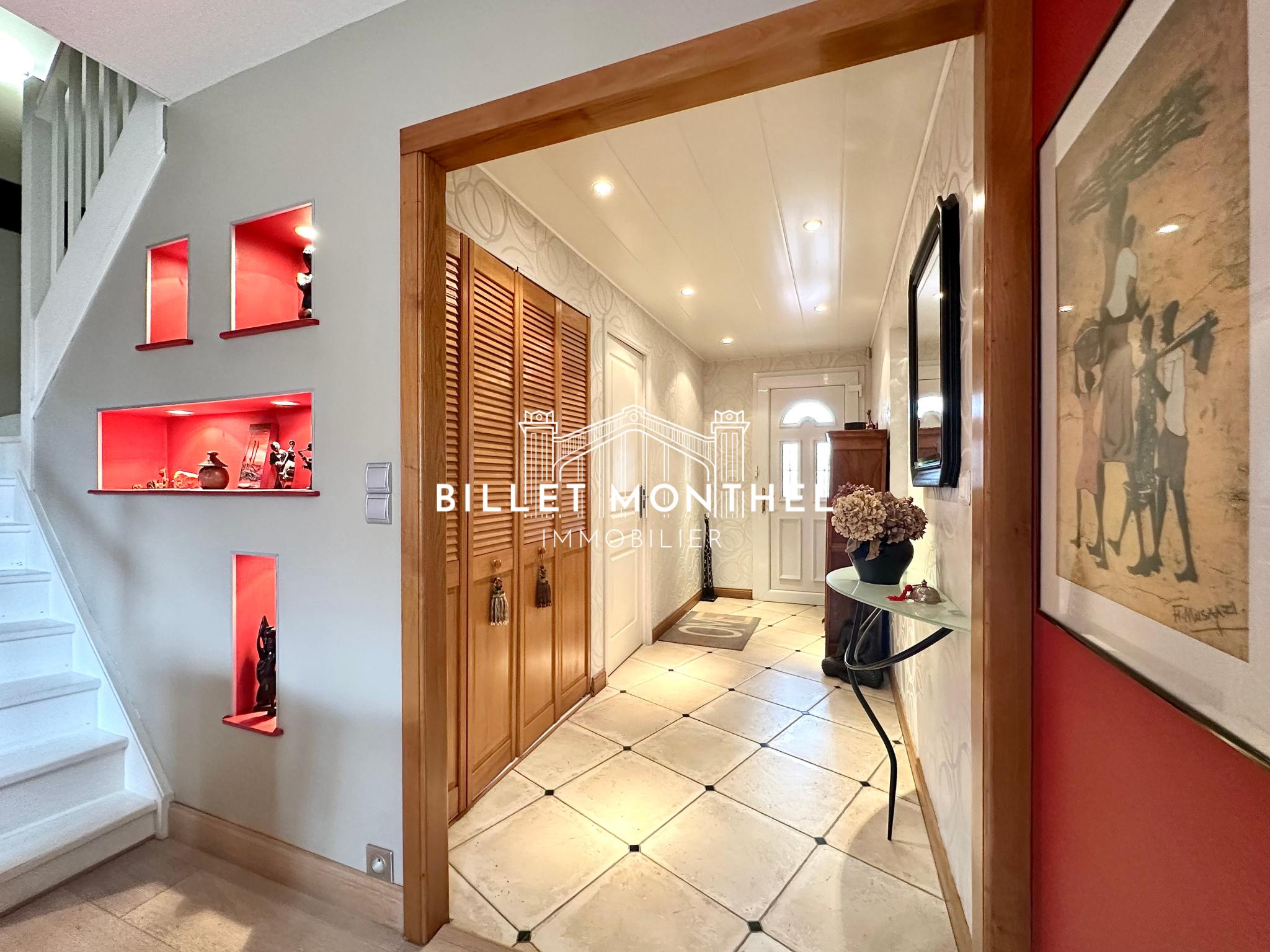 14-placards-entree-maison-equeurdreville-cherbourg-escalier