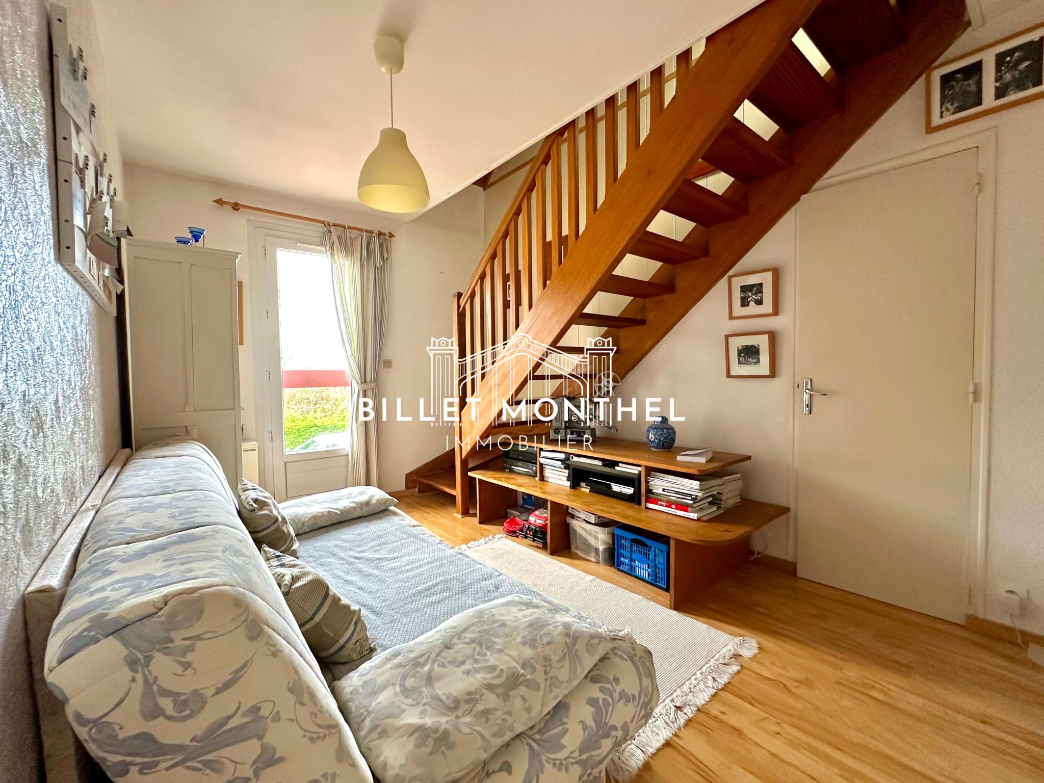 23-chambre-escalier-maison-equeurdreville-cherbourg