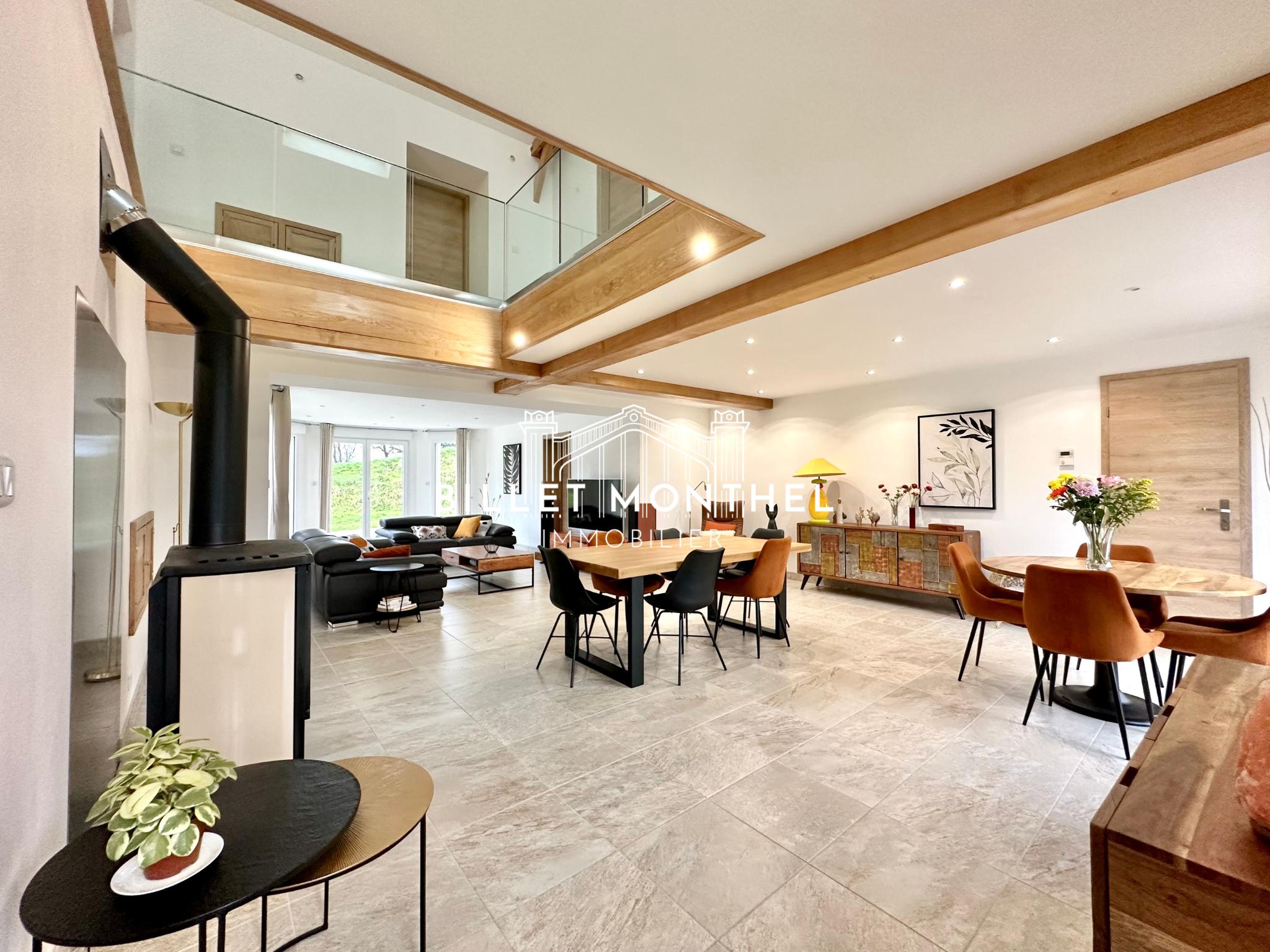 séjour salle à manger, pièce de vie spacieuse