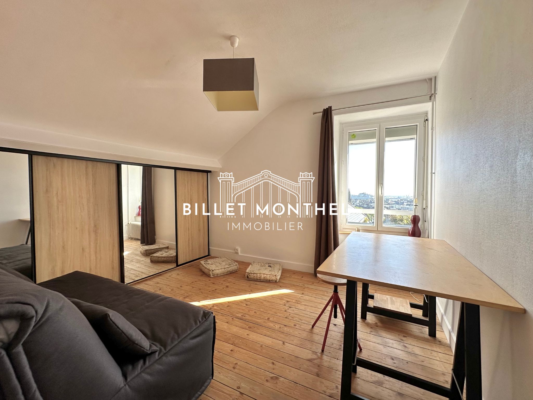 chambre-rangements-parquet-maison-ancienne-cherbourg-ville