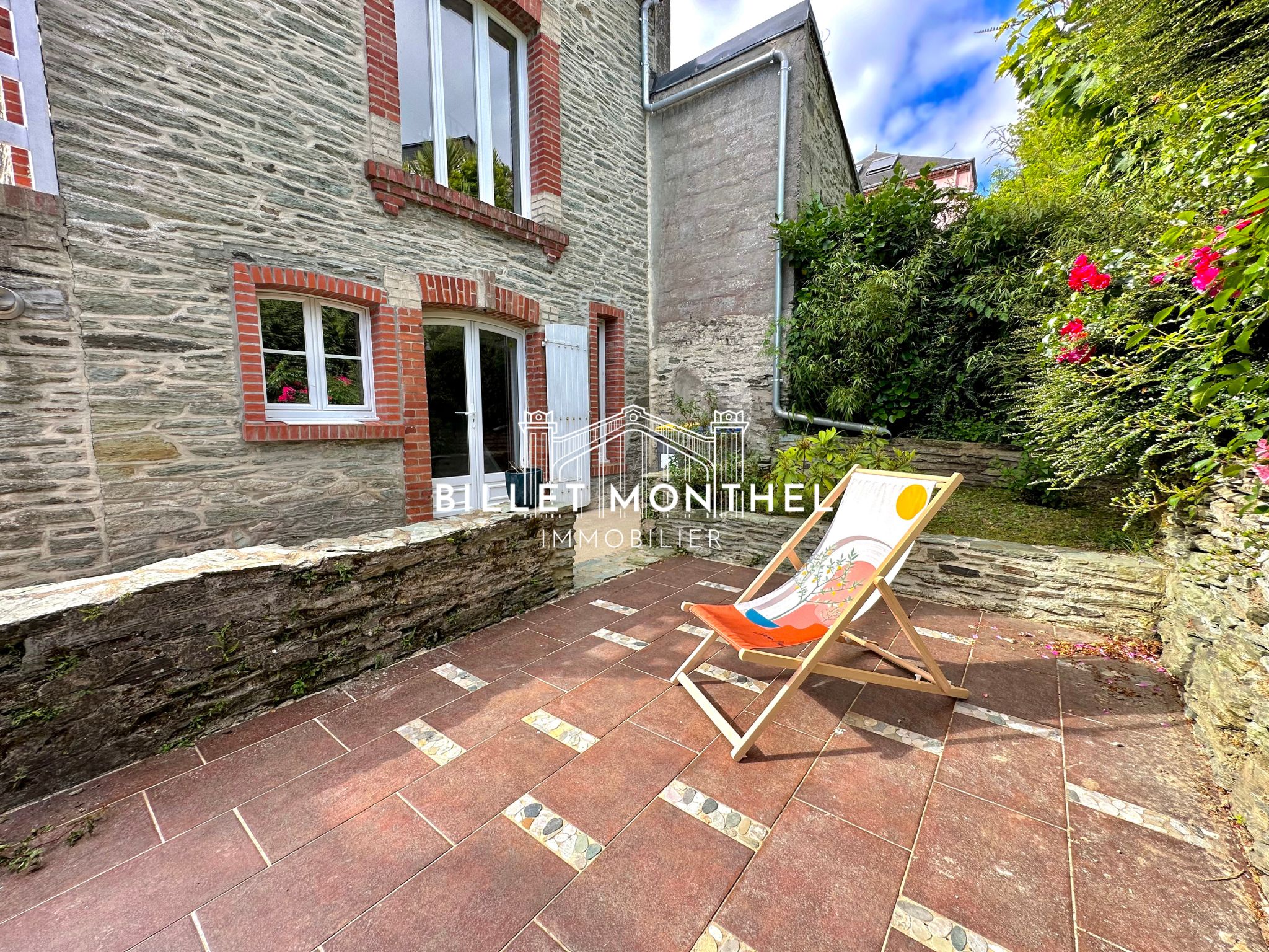 maison-ville-cherbourg-terrasse-exterieur-jardin