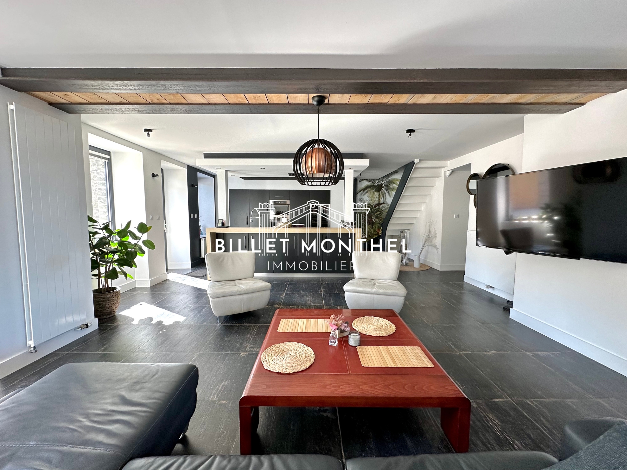 maison-bretteville-salon-canapé-fauteuils-piece-de-vie