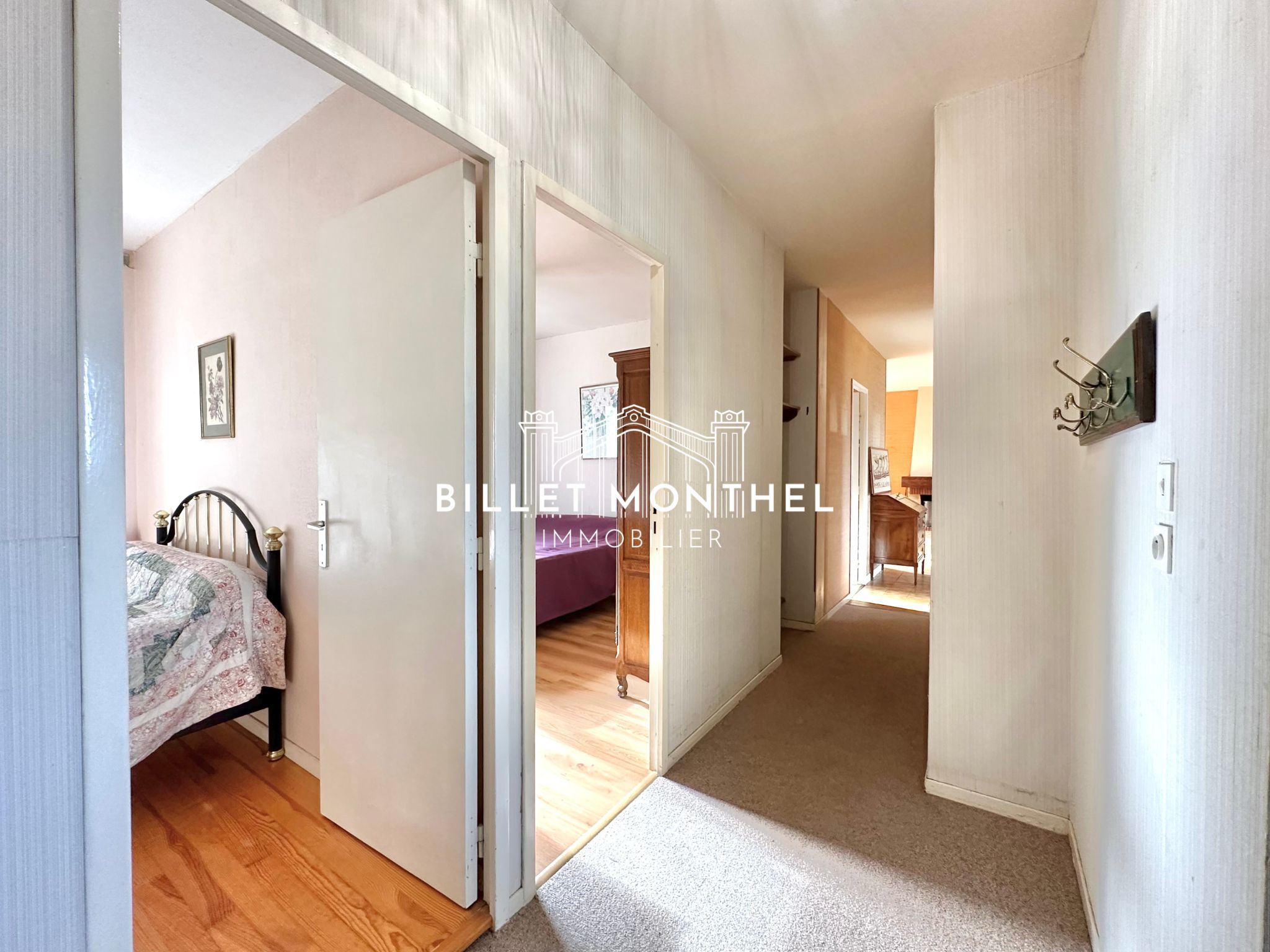 13-maison-vue-mer-digosville-intérieur-couloir