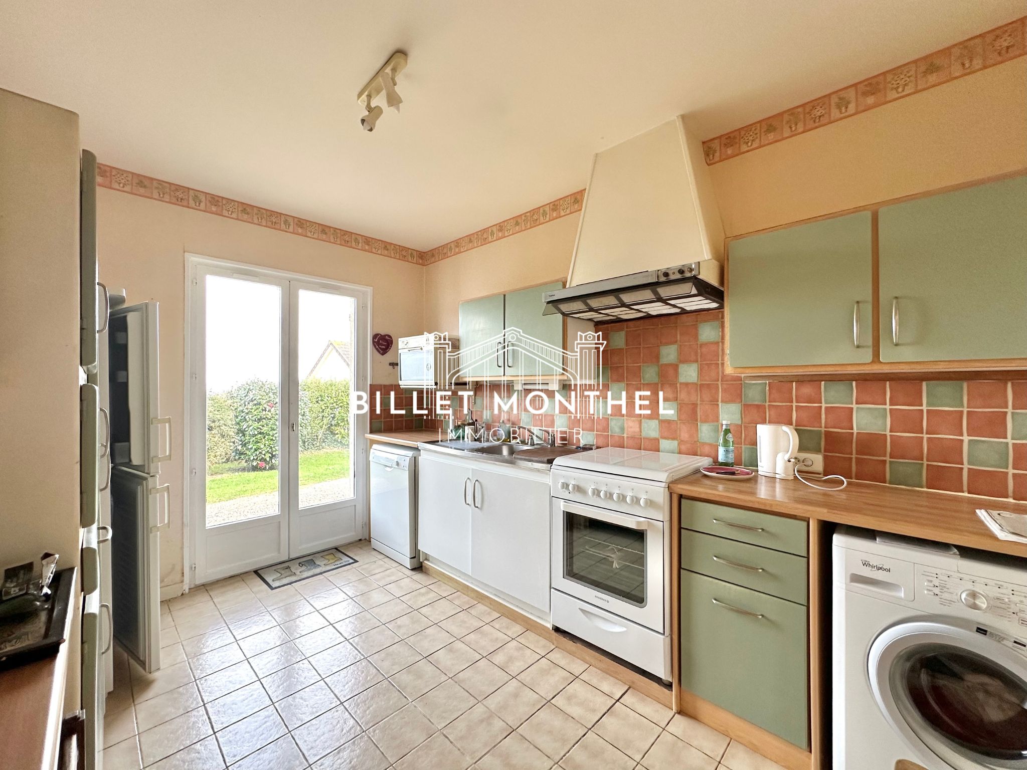 6-maison-vue-mer-digosville-intérieur-cuisine-ensemble