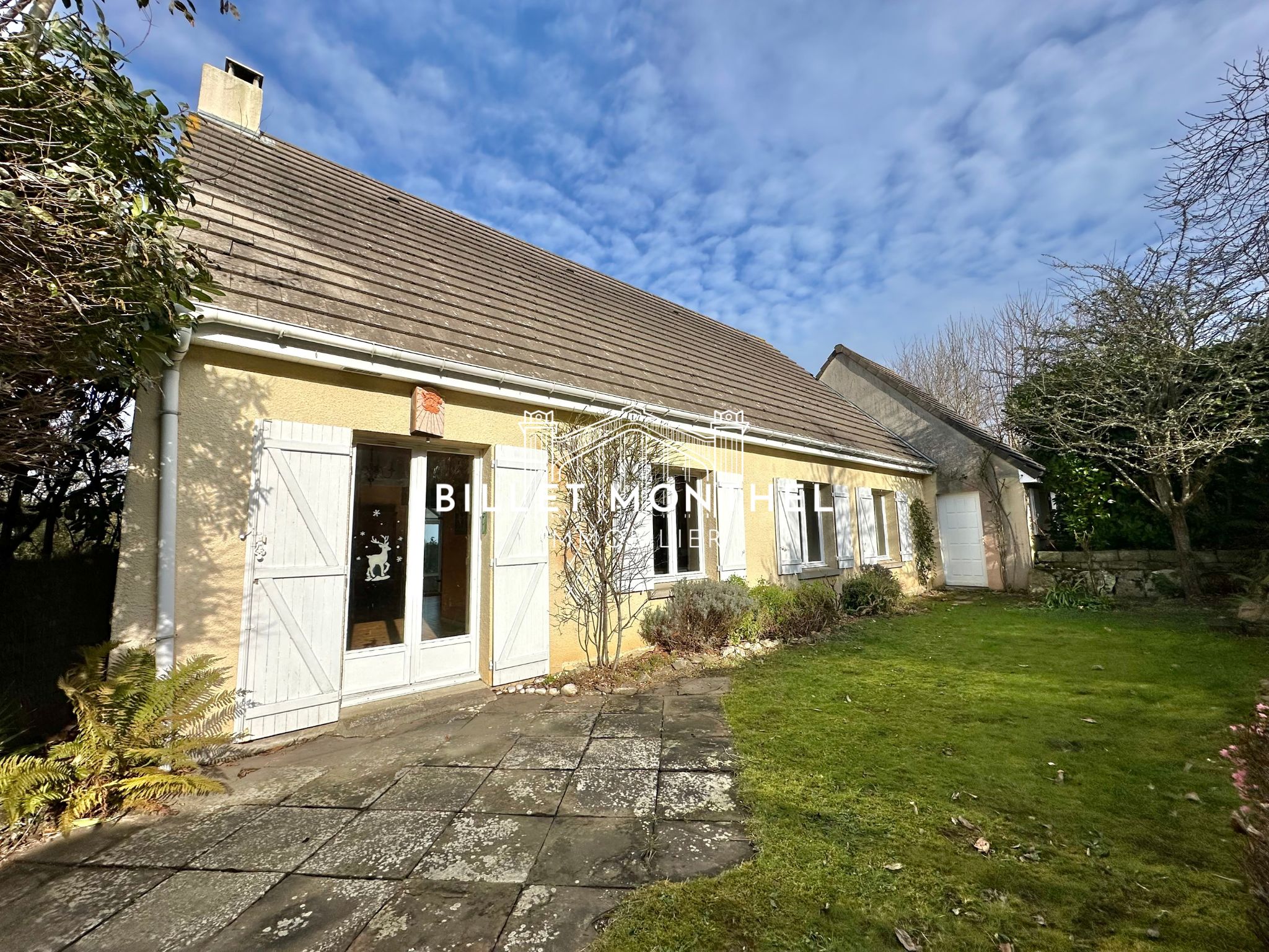 7-maison-vue-mer-digosville-extérieur-jardin-terrasse-suite