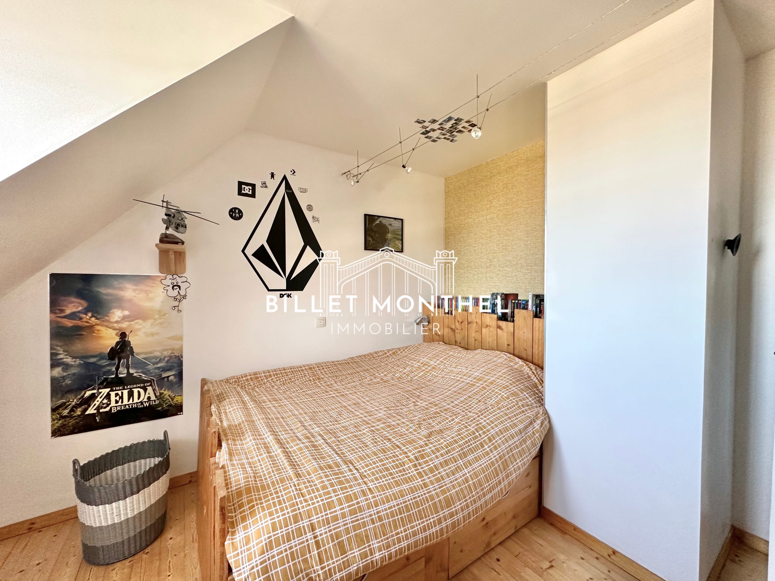 chambre-mansardée-paille-maison-becquet-digosville-cherbourg-en-cotentin