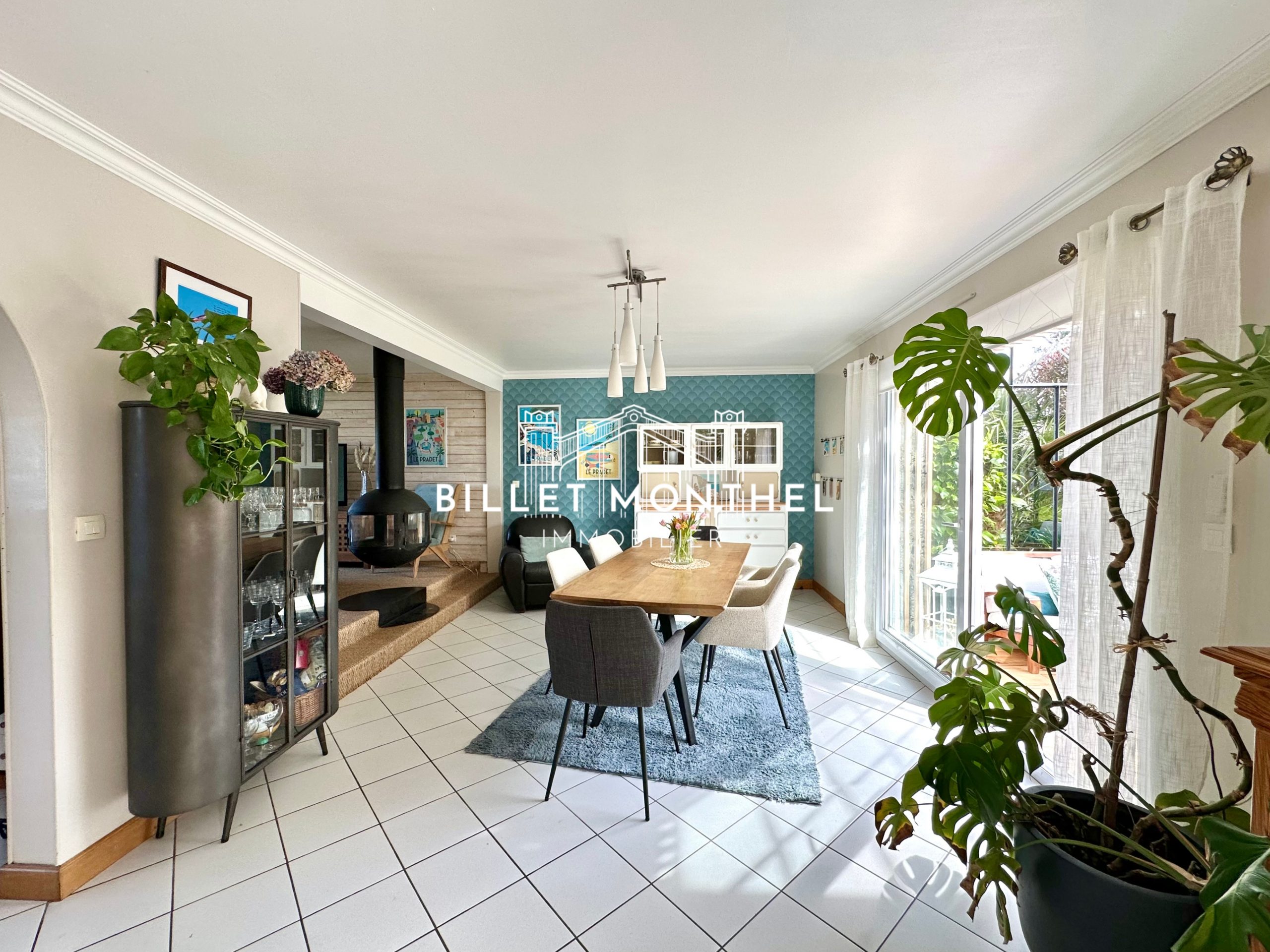 salle-à-manger-accès-jardin-hiver-maison-becquet-digosville-cherbourg-en-cotentin