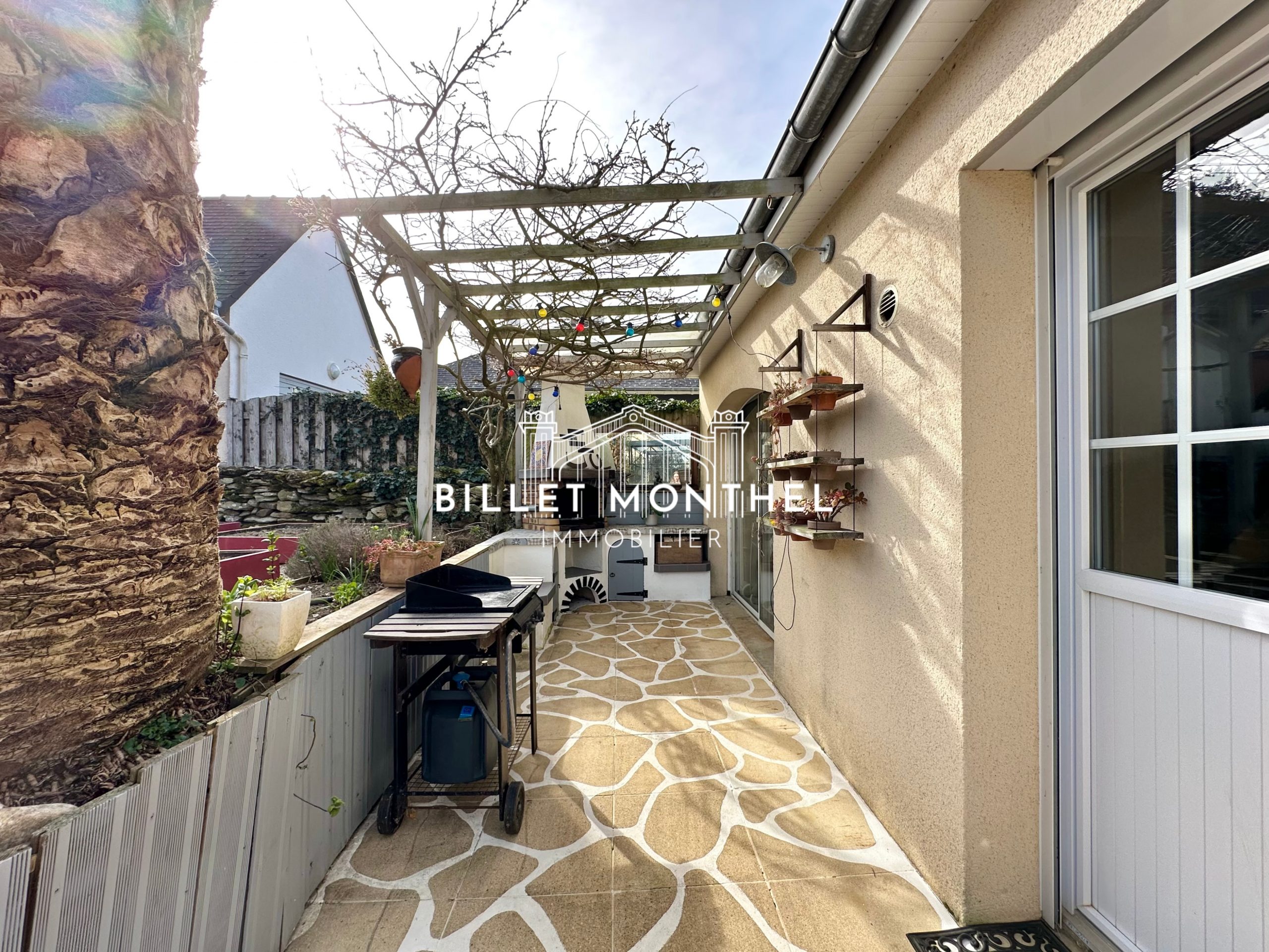 vue-barbecue-jardin-maison-becquet-digosville-cherbourg-en-cotentin