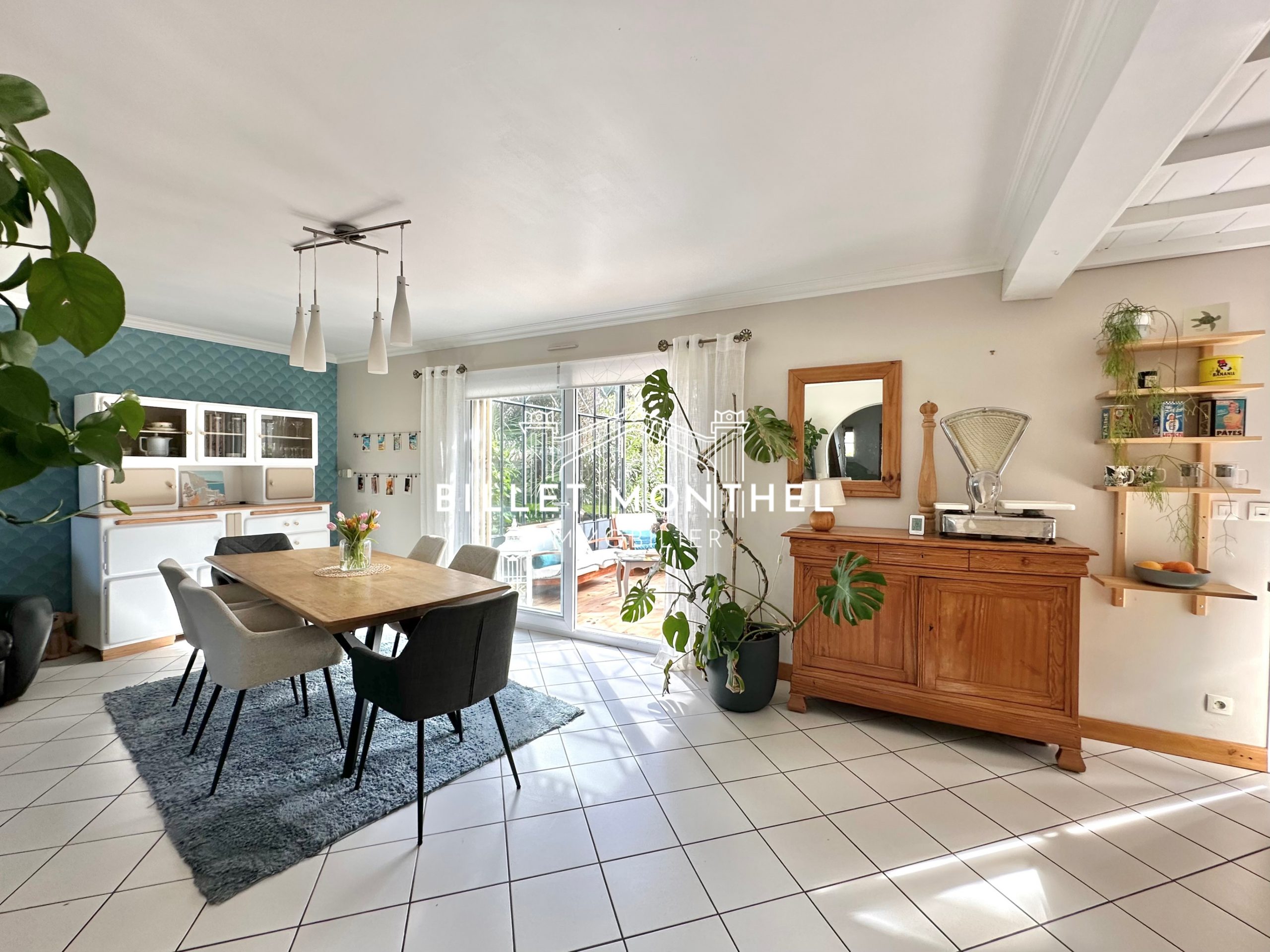 vue-ensemble-piece-de-vie-maison-becquet-digosville-cherbourg-en-cotentin