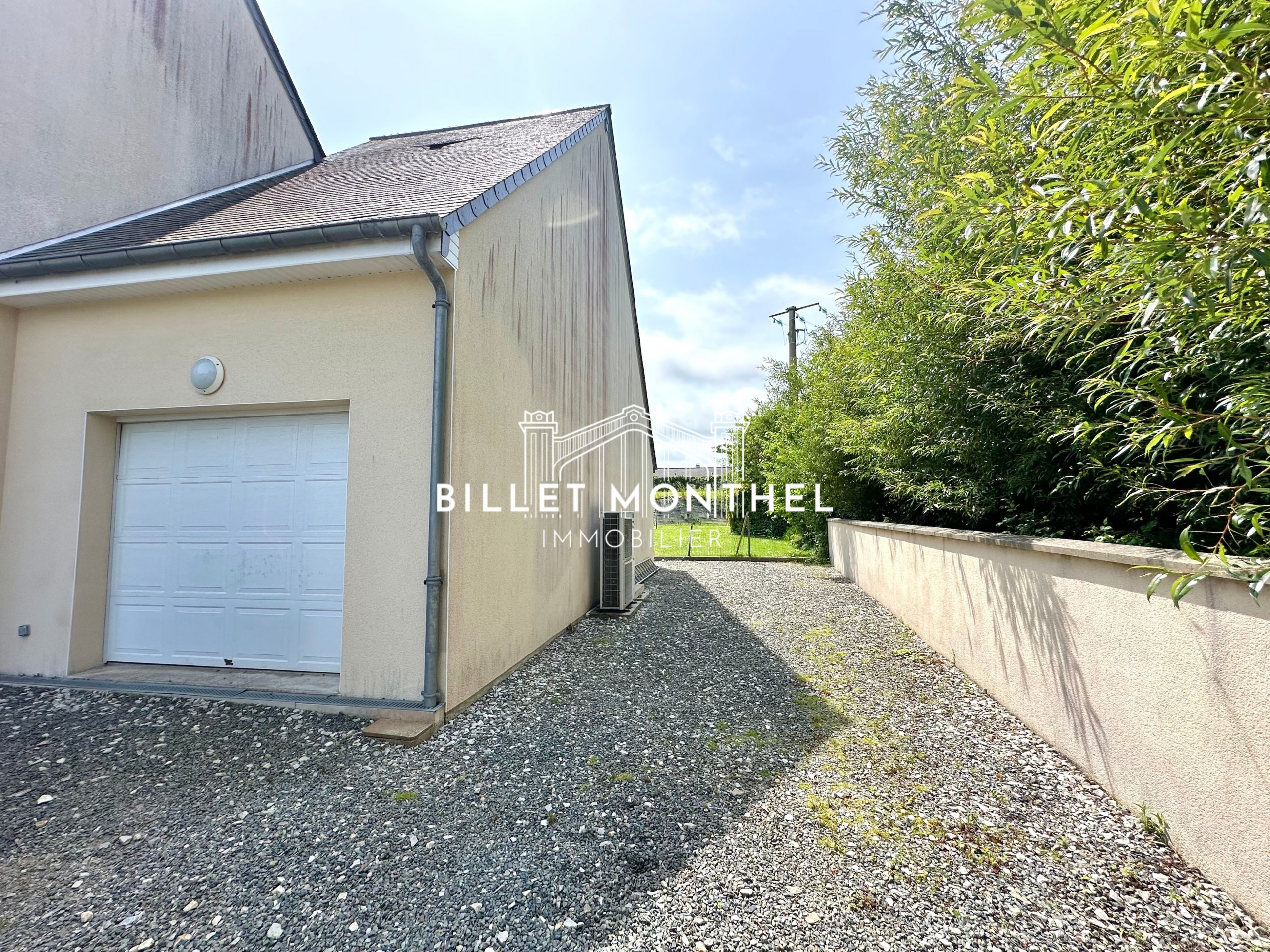garage-accolée-maison-fermanville