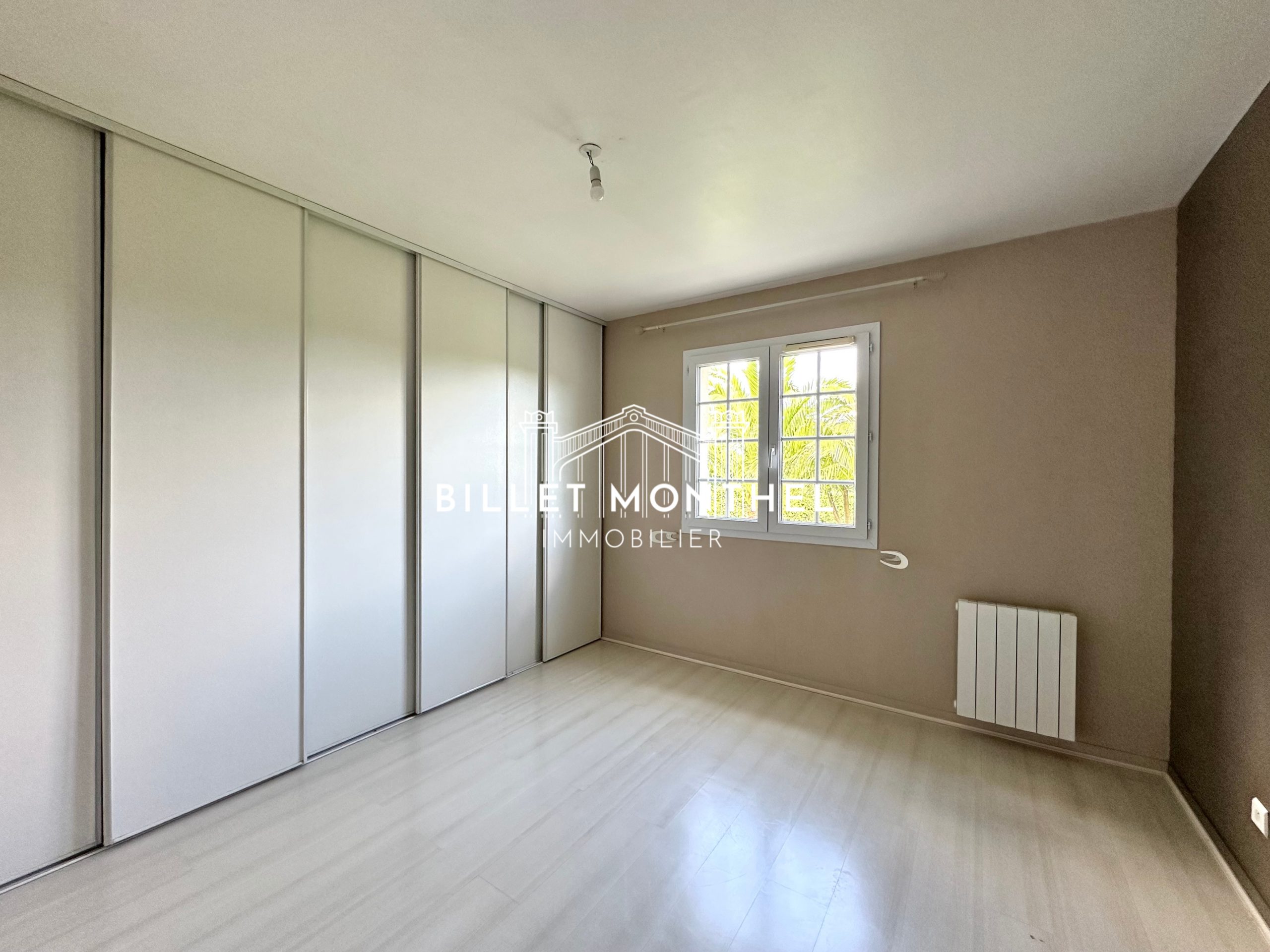 chambre-3-autonomie-de-plain-pied-maison-en-location-brix