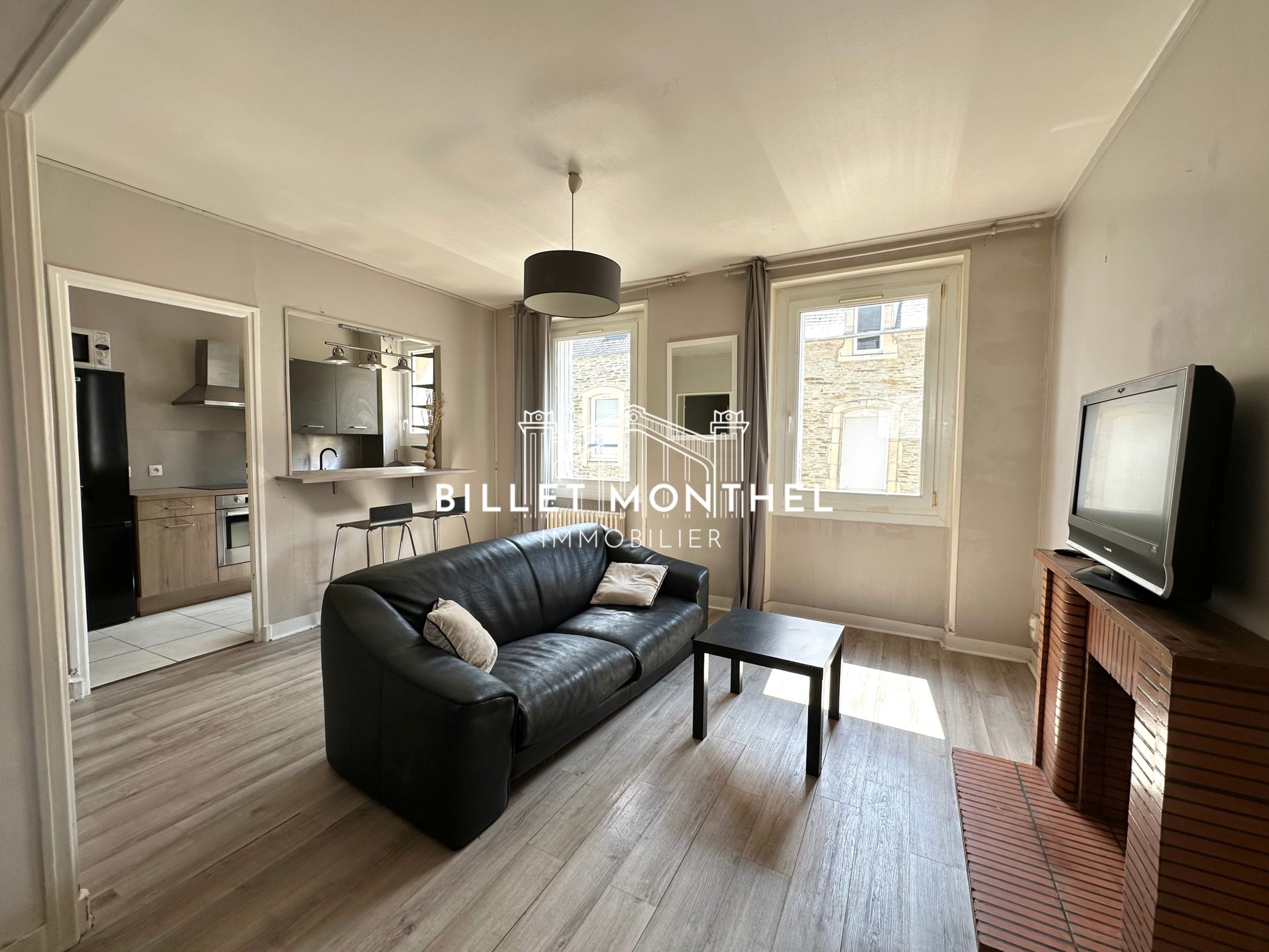 immeuble-rapport-trois-appartements-cherbourg-salon-appartement-duplex