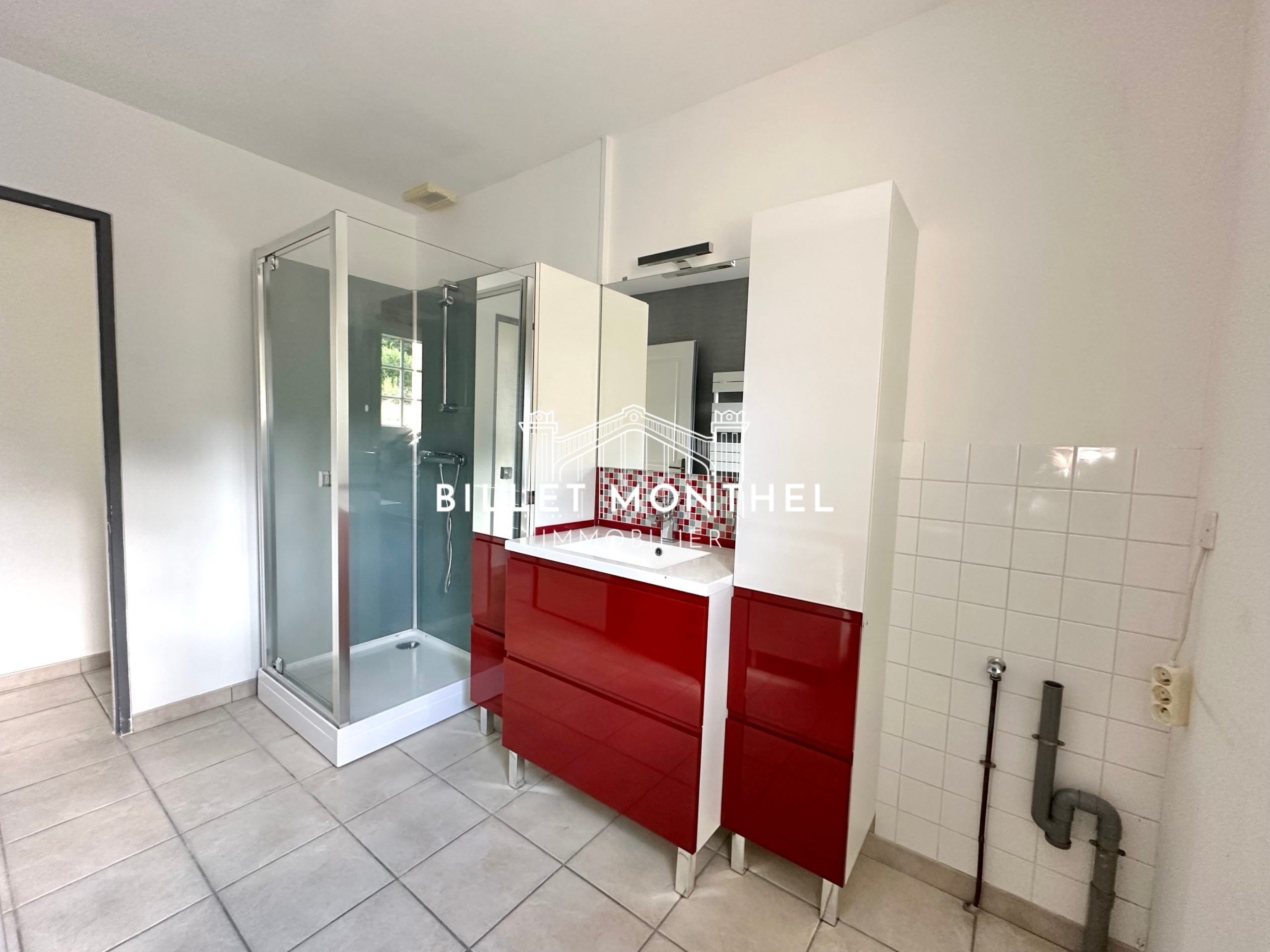 salle-d'eau-2-maison-à-louer-brix