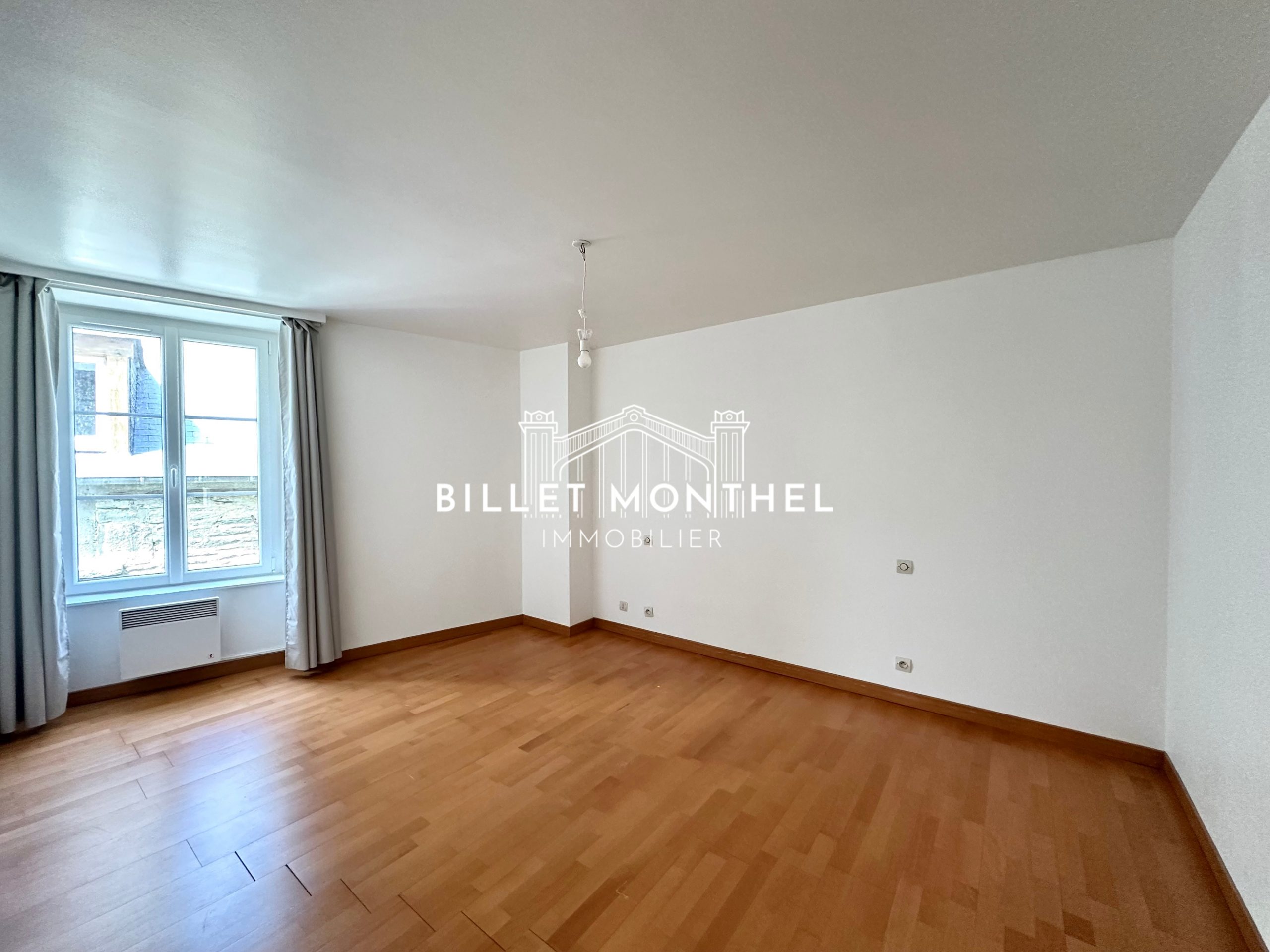 chambre2bis-appartement-centre-ville-cherbourg-immobilier-à-vendre