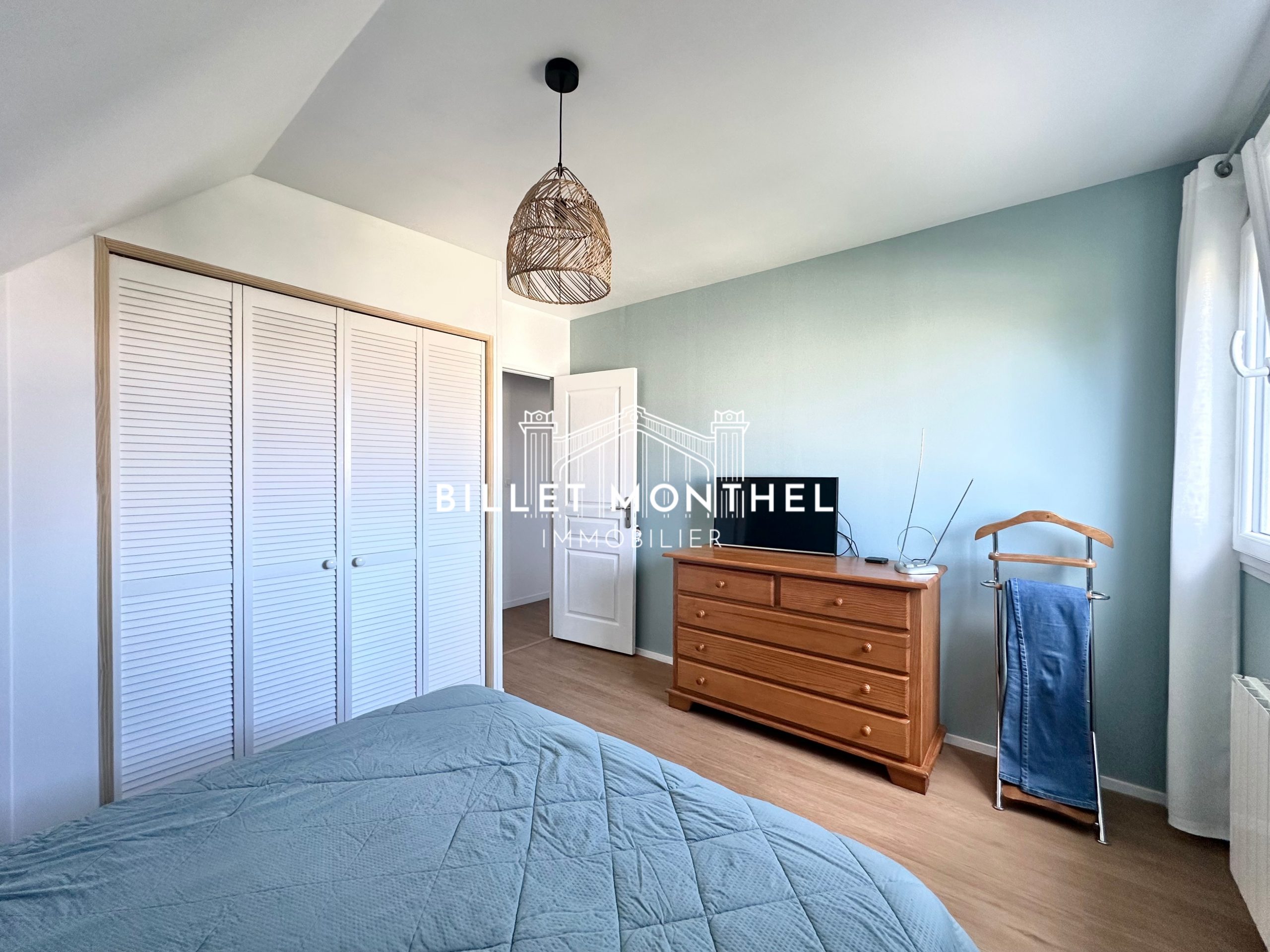 maison-octeville-chambre-deux-premier-étage-dressing