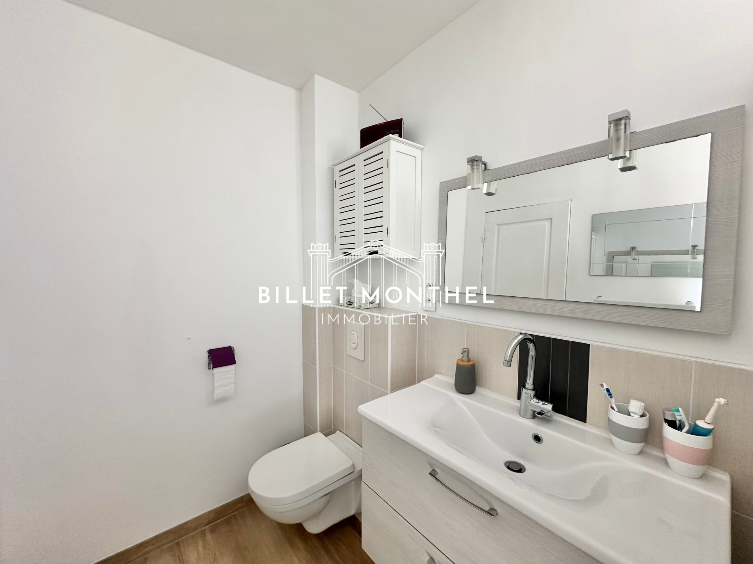 maison-octeville-salle-eau-wc-premier-étage