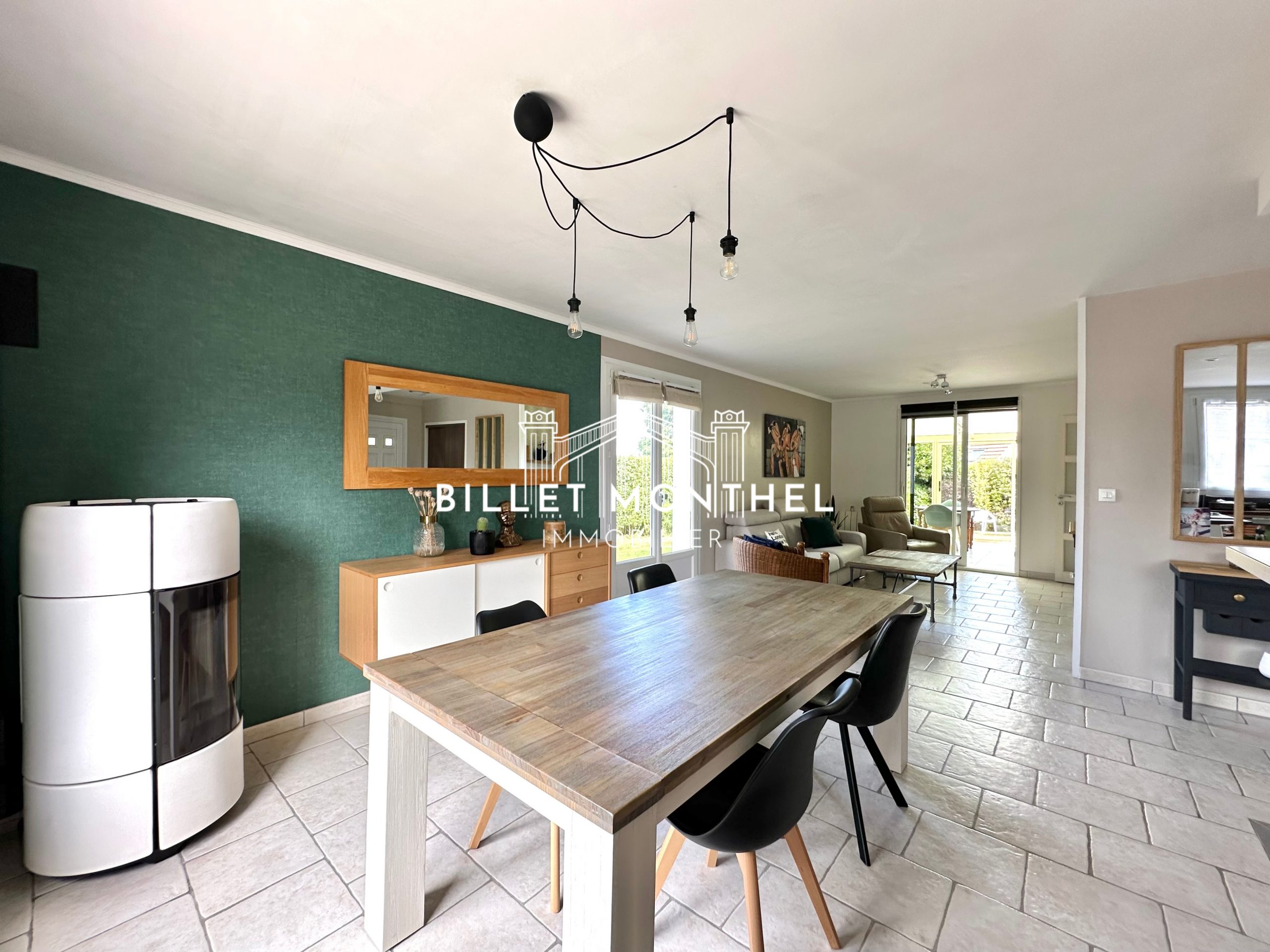 maison-octeville-salon-piece-de-vie-salle-à-manger-poele