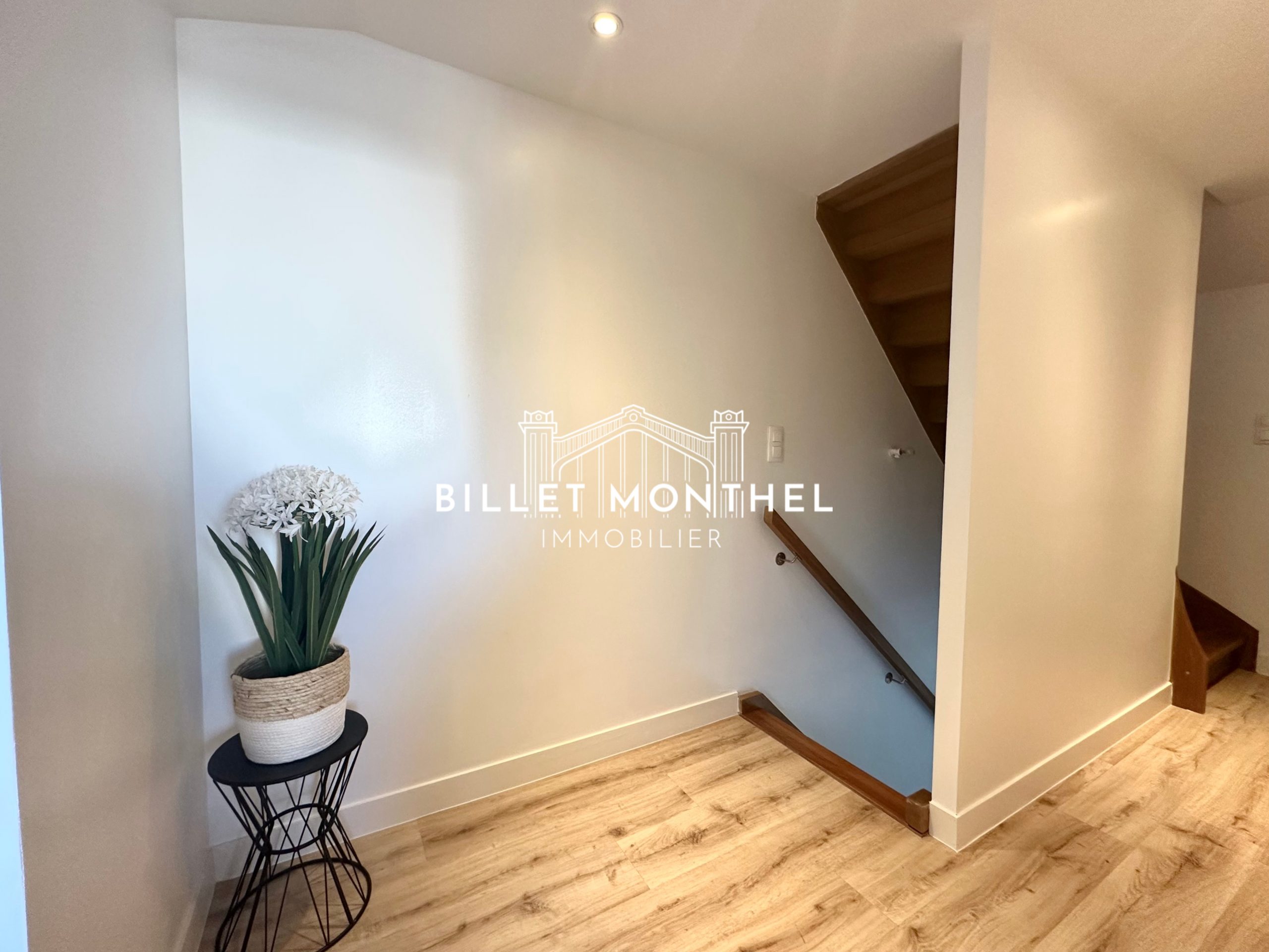 maison-longere-tourlaville-cherbourg-en-cotentin-couloir-palier-suite