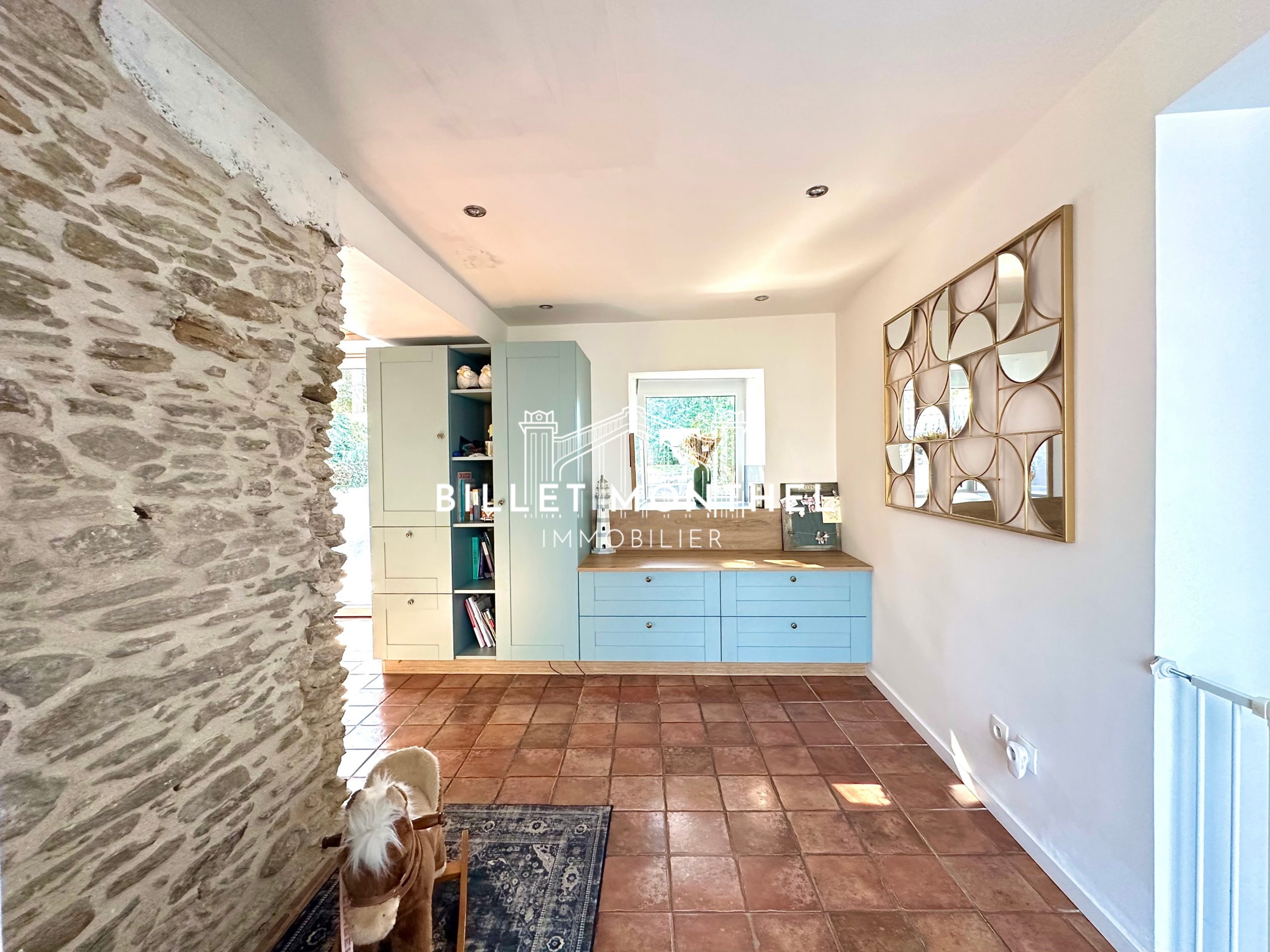 maison-longere-tourlaville-cherbourg-en-cotentin-entrée-ameublement-sur-mesure