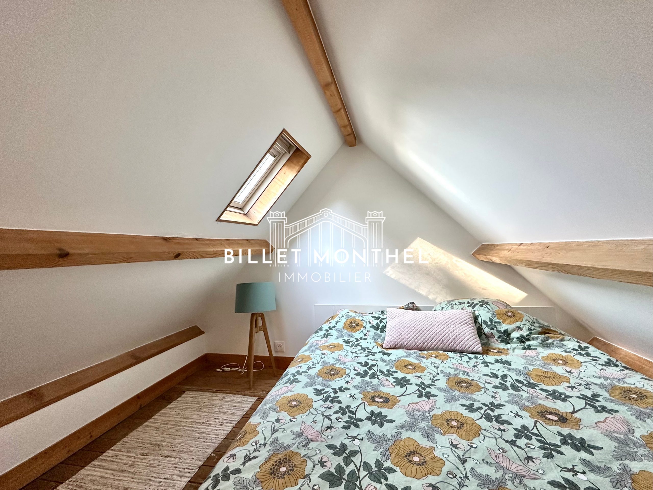 maison-longere-tourlaville-cherbourg-en-cotentin-pièce-mansardée