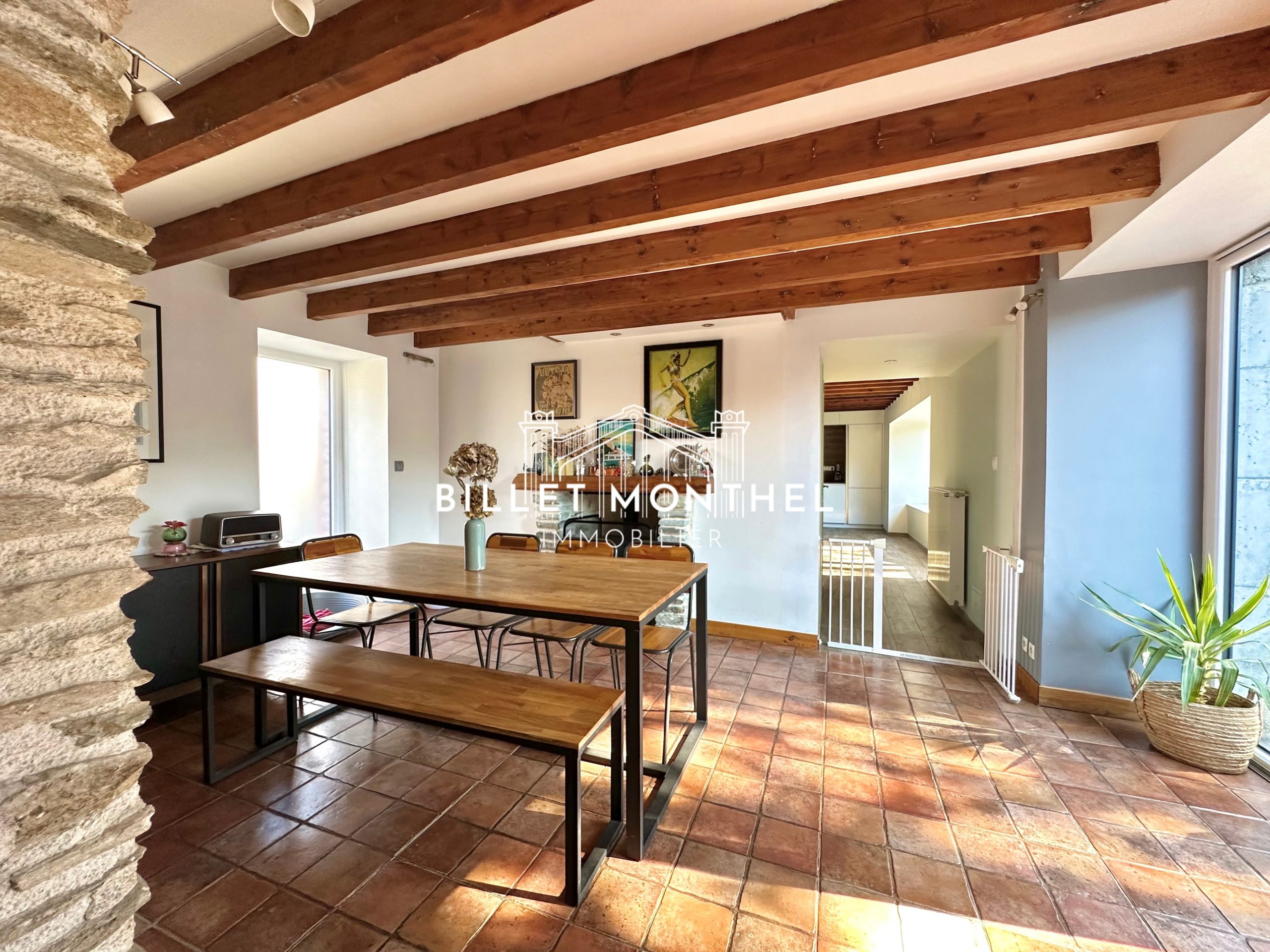 maison-longere-tourlaville-cherbourg-en-cotentin-salle-à-manger