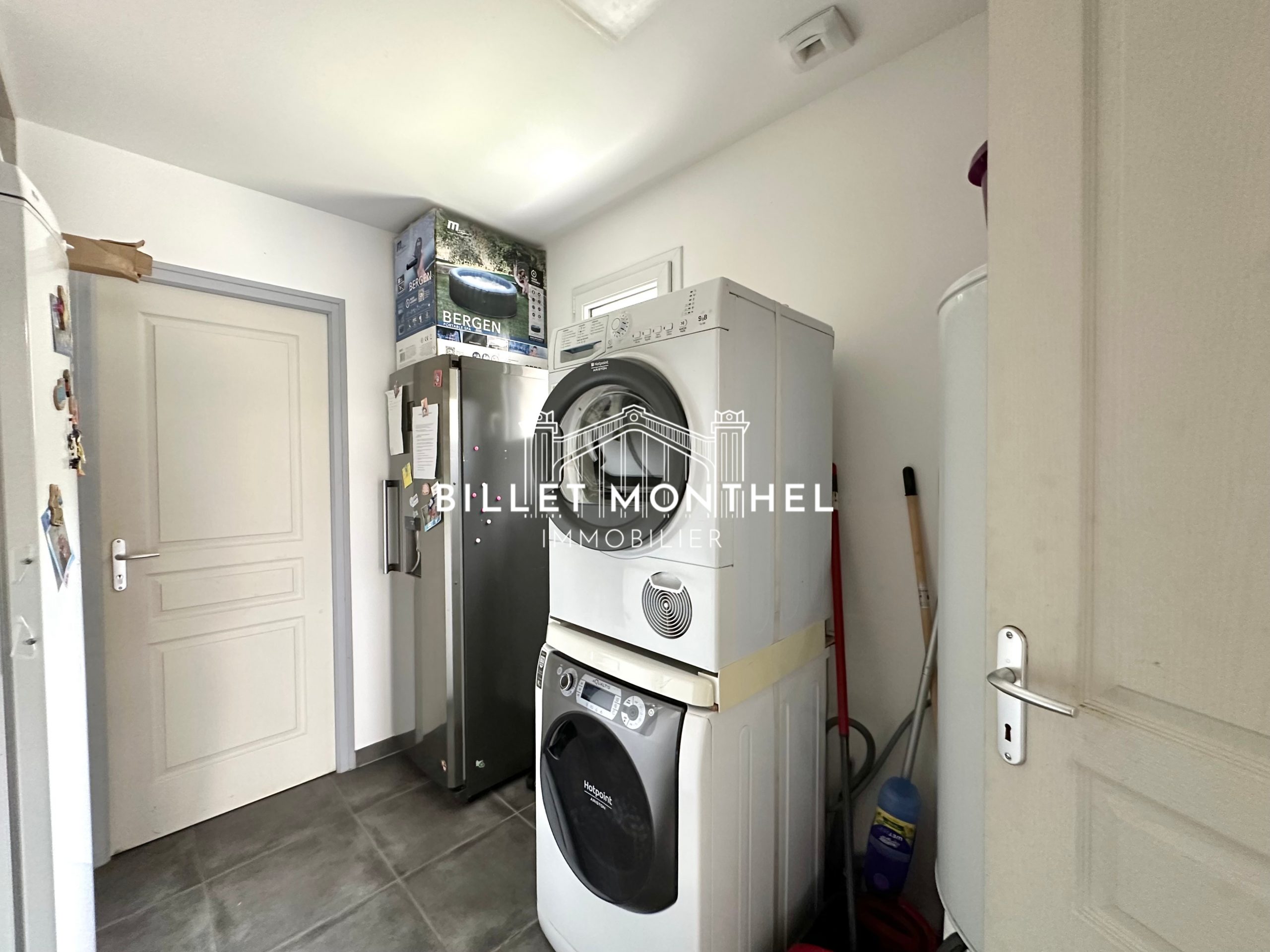 maison-acqueville-buanderie-pavillon-moderne