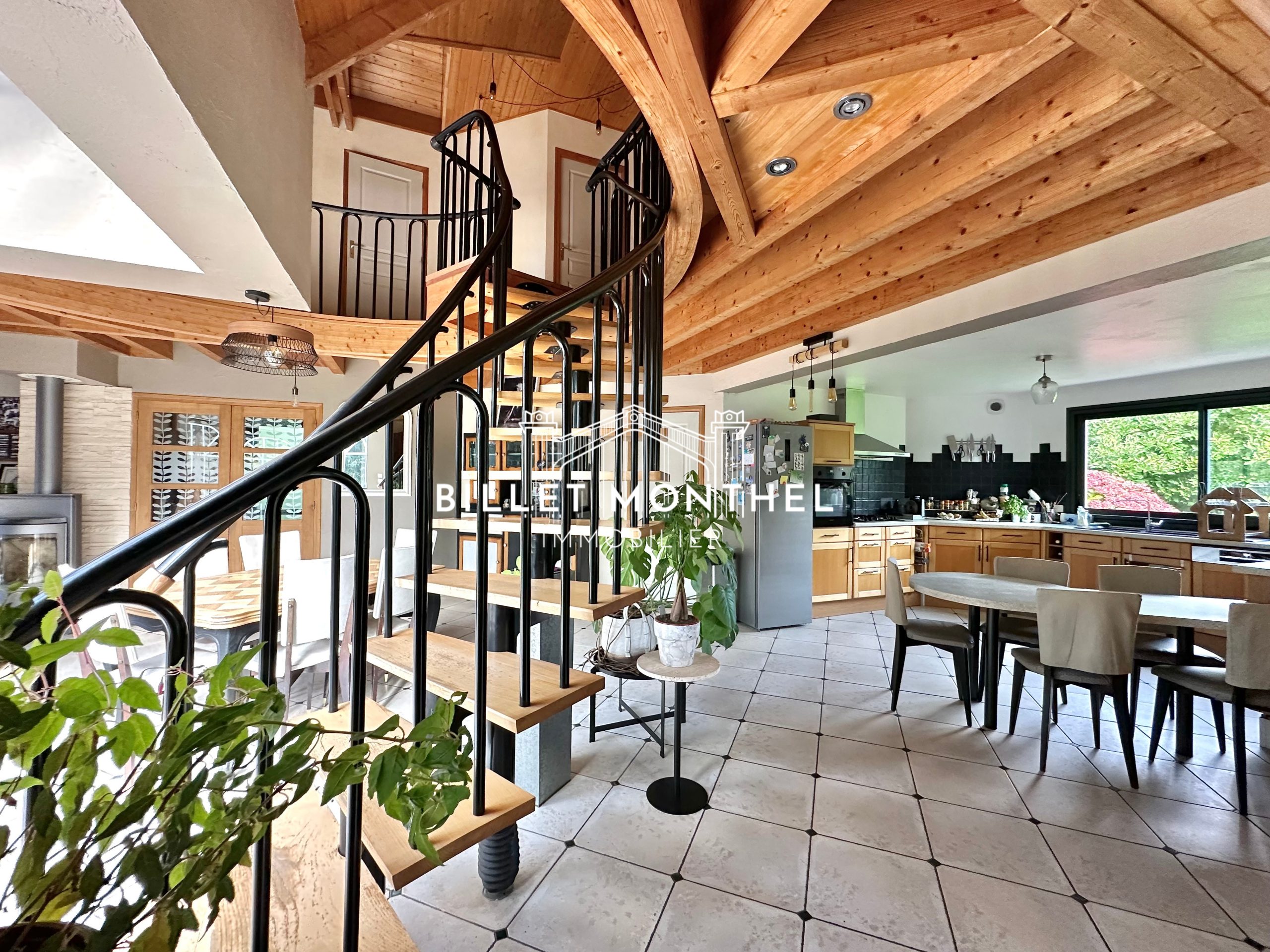 maison-cherbourg-tourlaville-centre-escalier-mezzanine