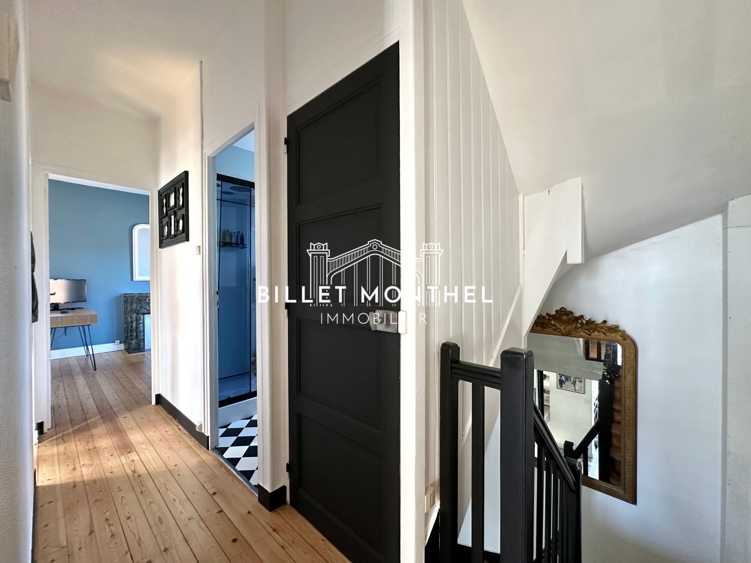 escalier-maison-elegante-octeville-cherbourg-en-cotentin