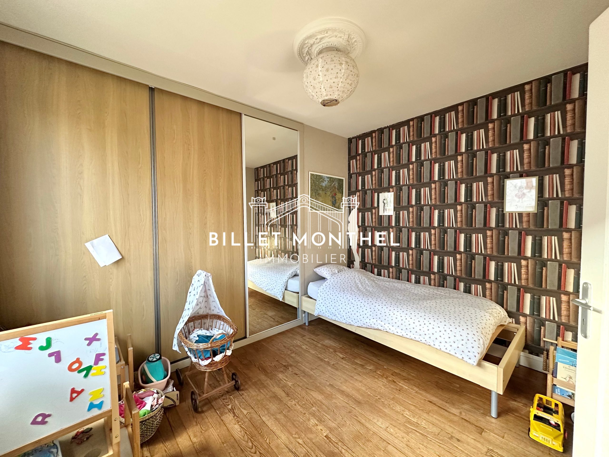 maison-proche-centre-ville-naval-group-chambre-premiere