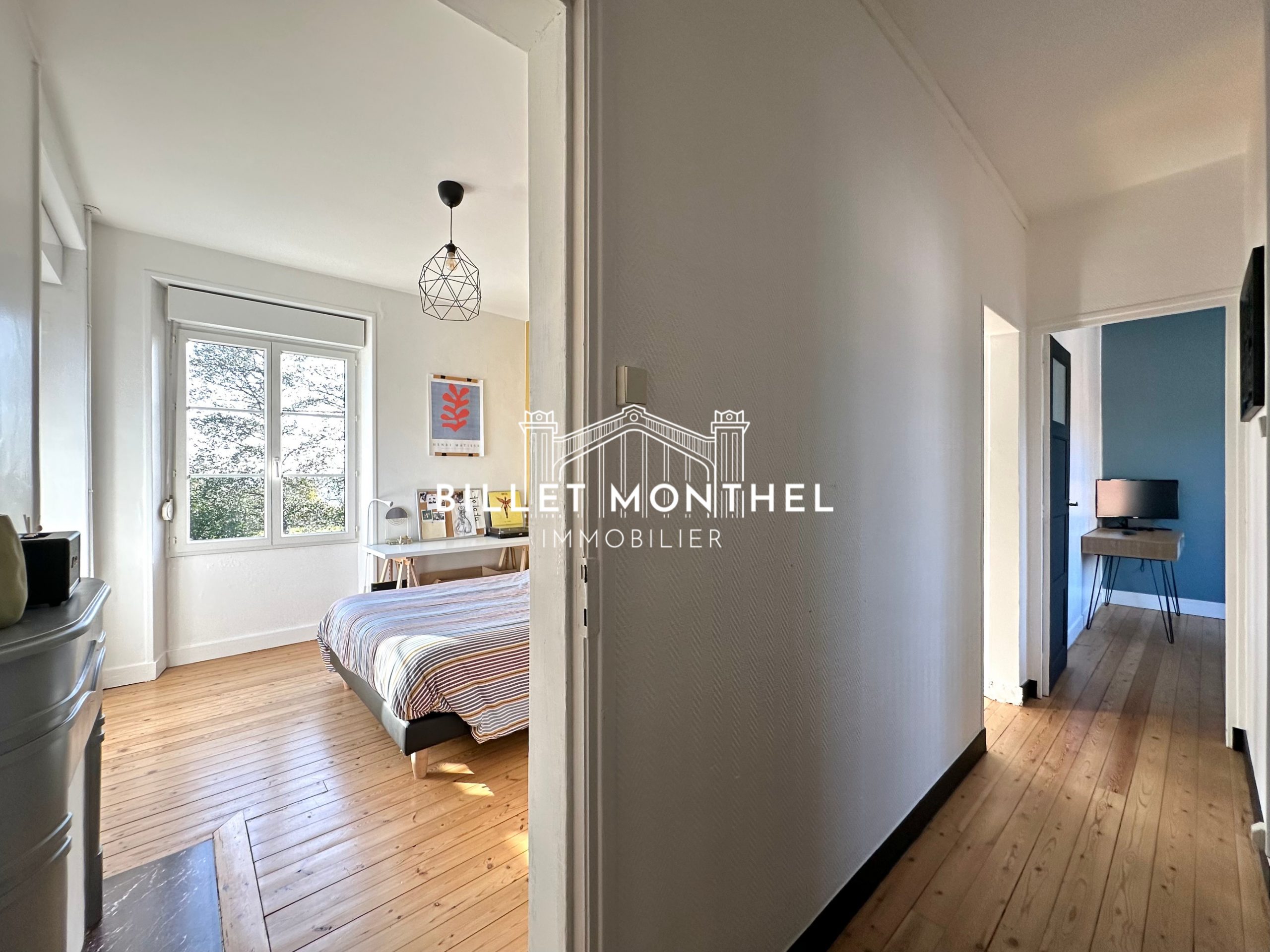 palier-étage-maison-elegante-octeville-cherbourg-en-cotentin