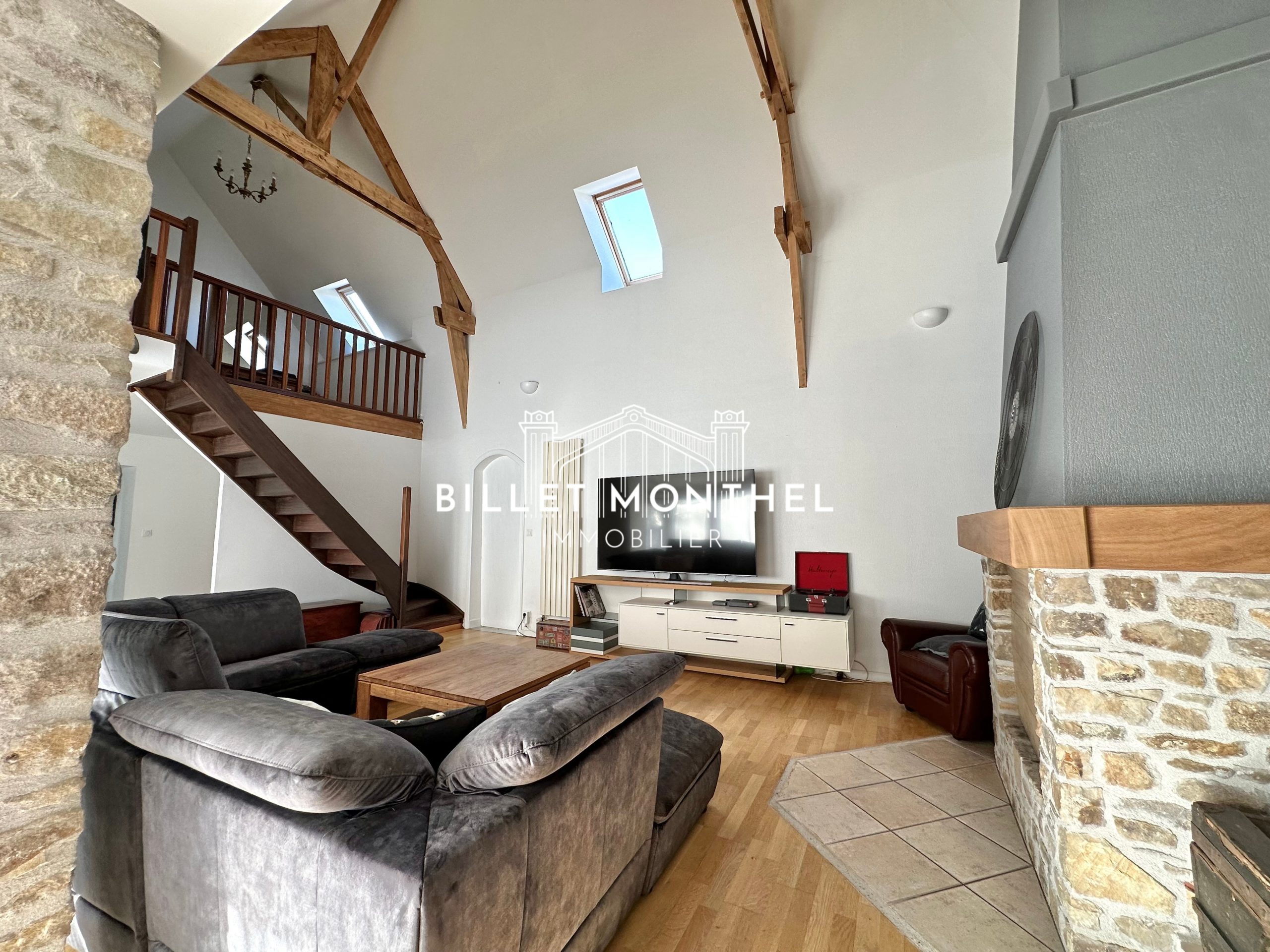 salon-maison-elegante-octeville-cherbourg-en-cotentin